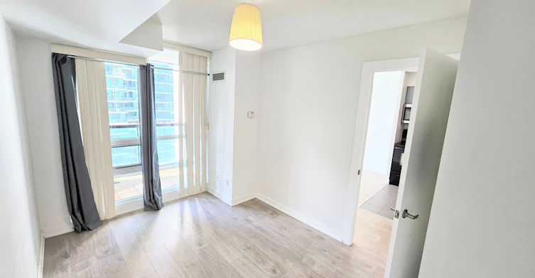 1709-12 Yonge Street, Toronto, ON, M5E 1R4 - 11