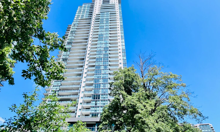 3201-5168 Yonge Street