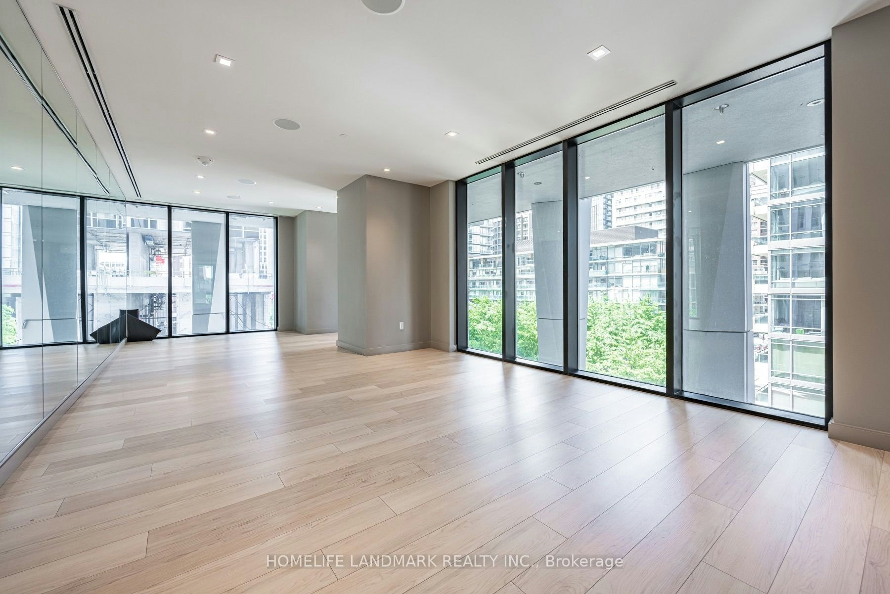 2409-1 Yorkville Avenue, Toronto, ON, M4W 0B1 - 26