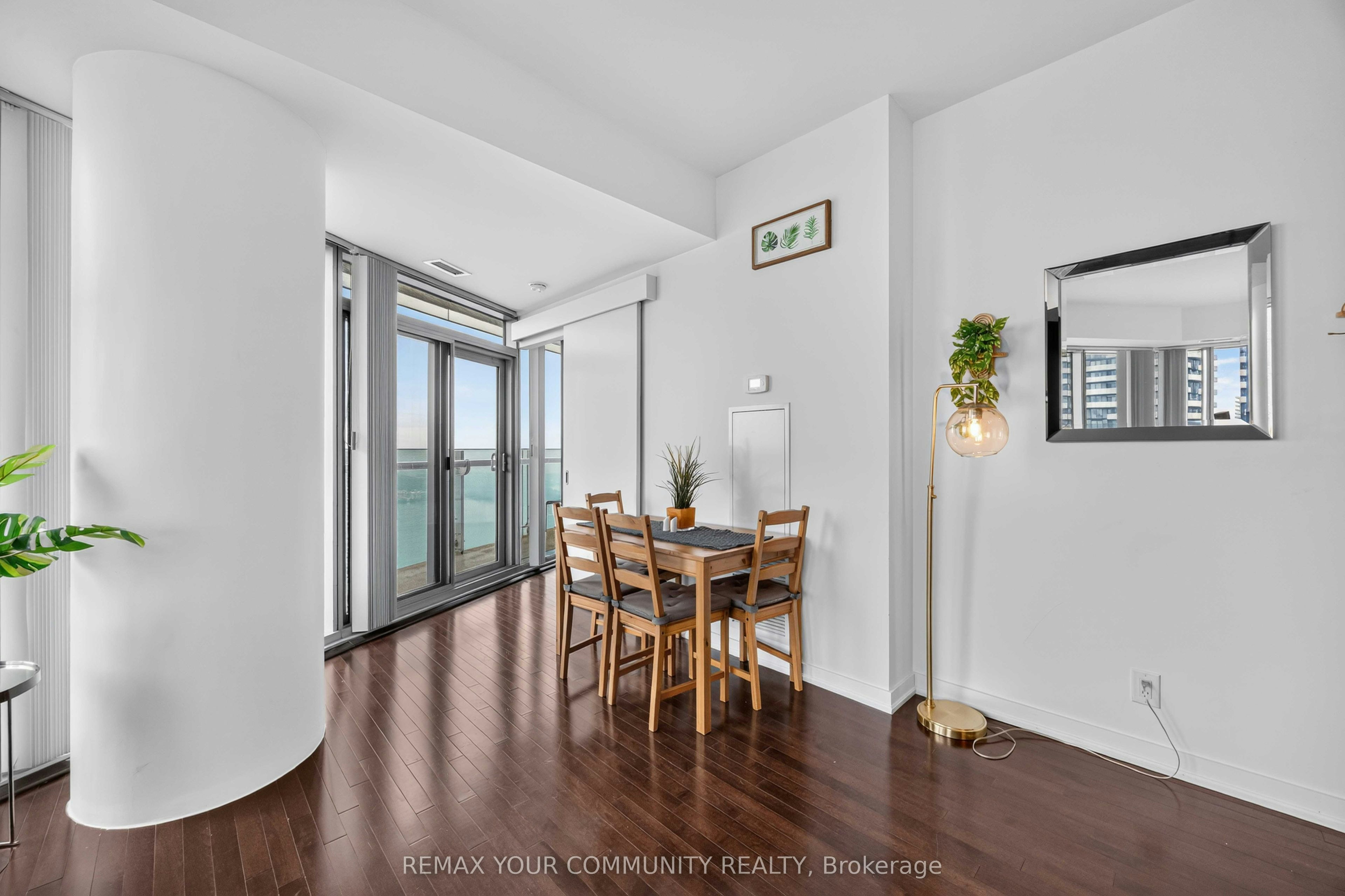 5102-12 York Street S, Toronto, ON, M5J 2Z2 - 12
