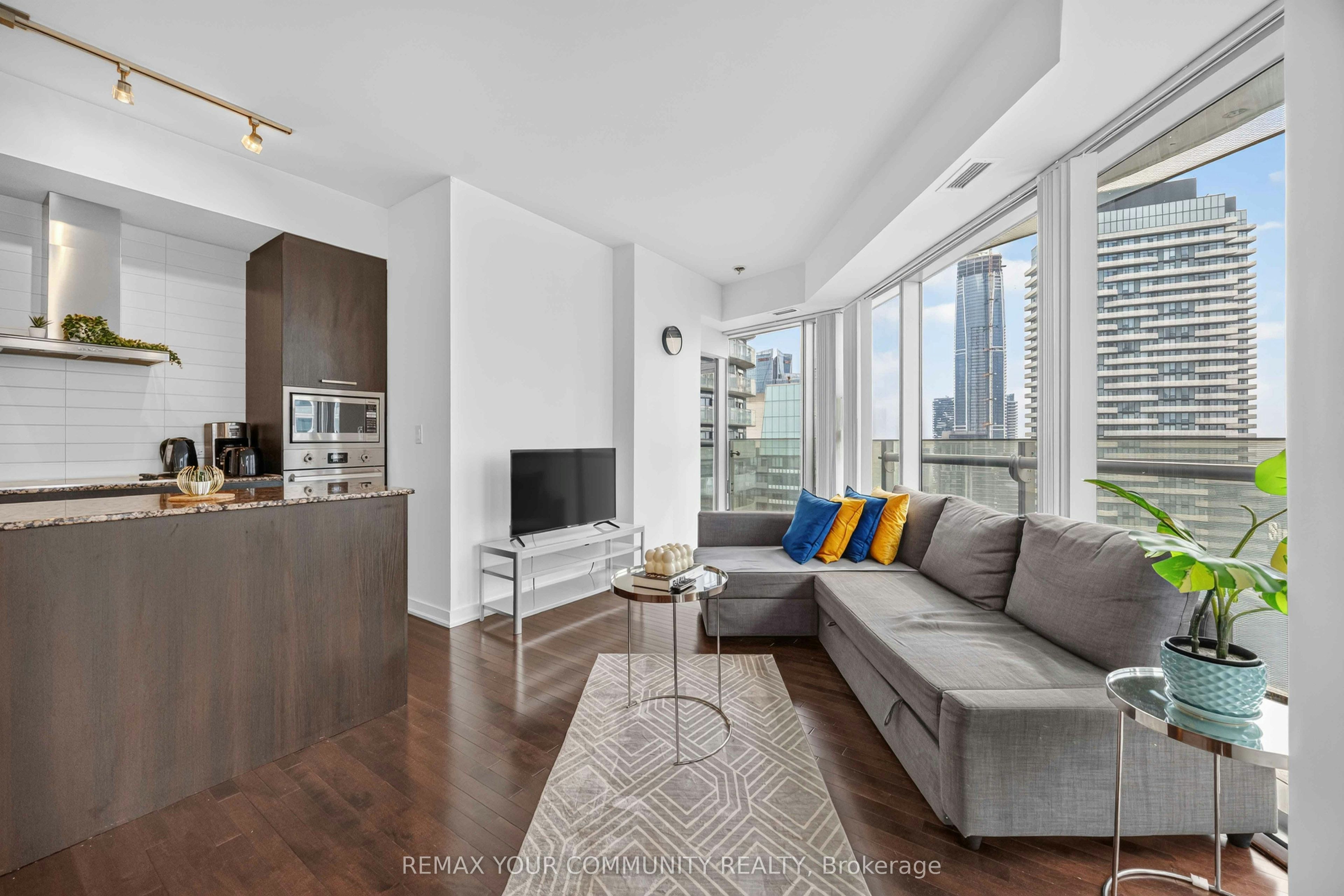 5102-12 York Street S, Toronto, ON, M5J 2Z2 - 8