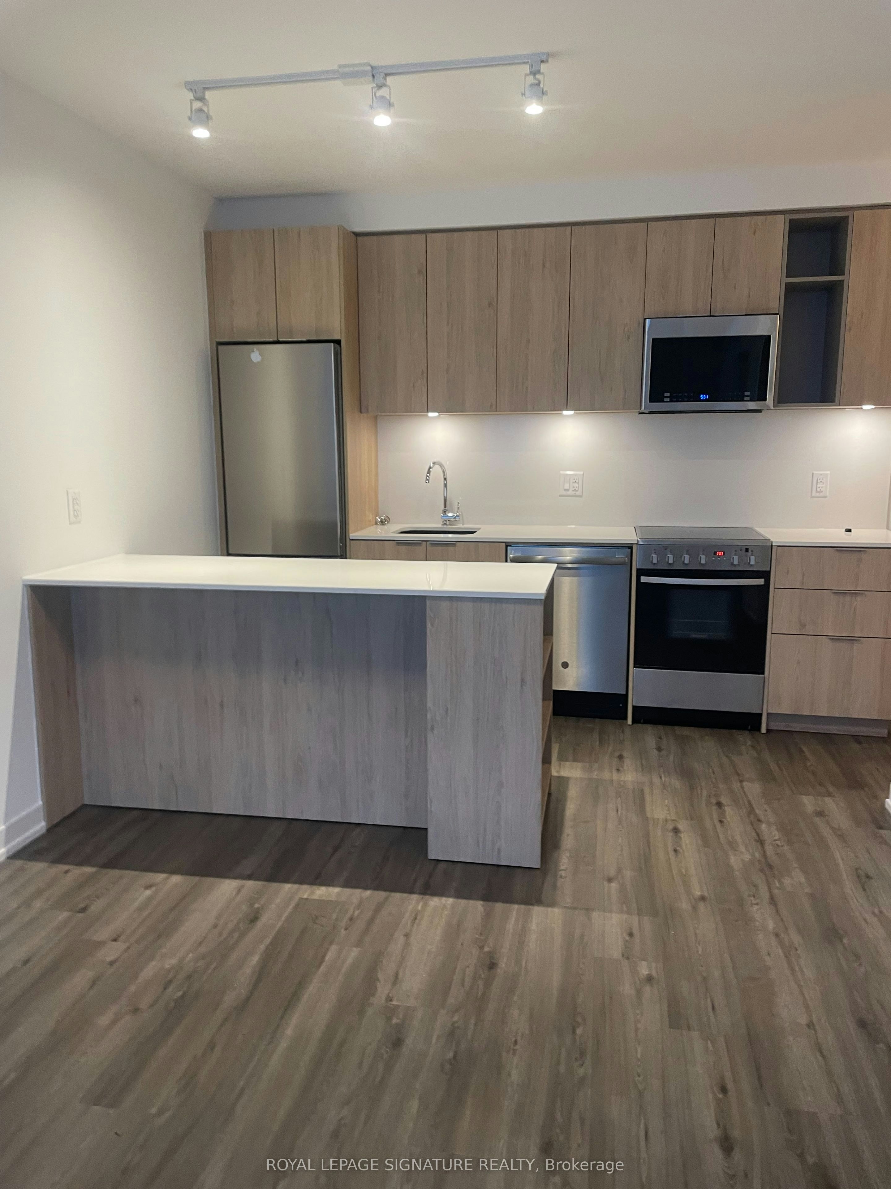 412-25 Nicholas Avenue, Toronto, ON, M5A 0M9 - 2