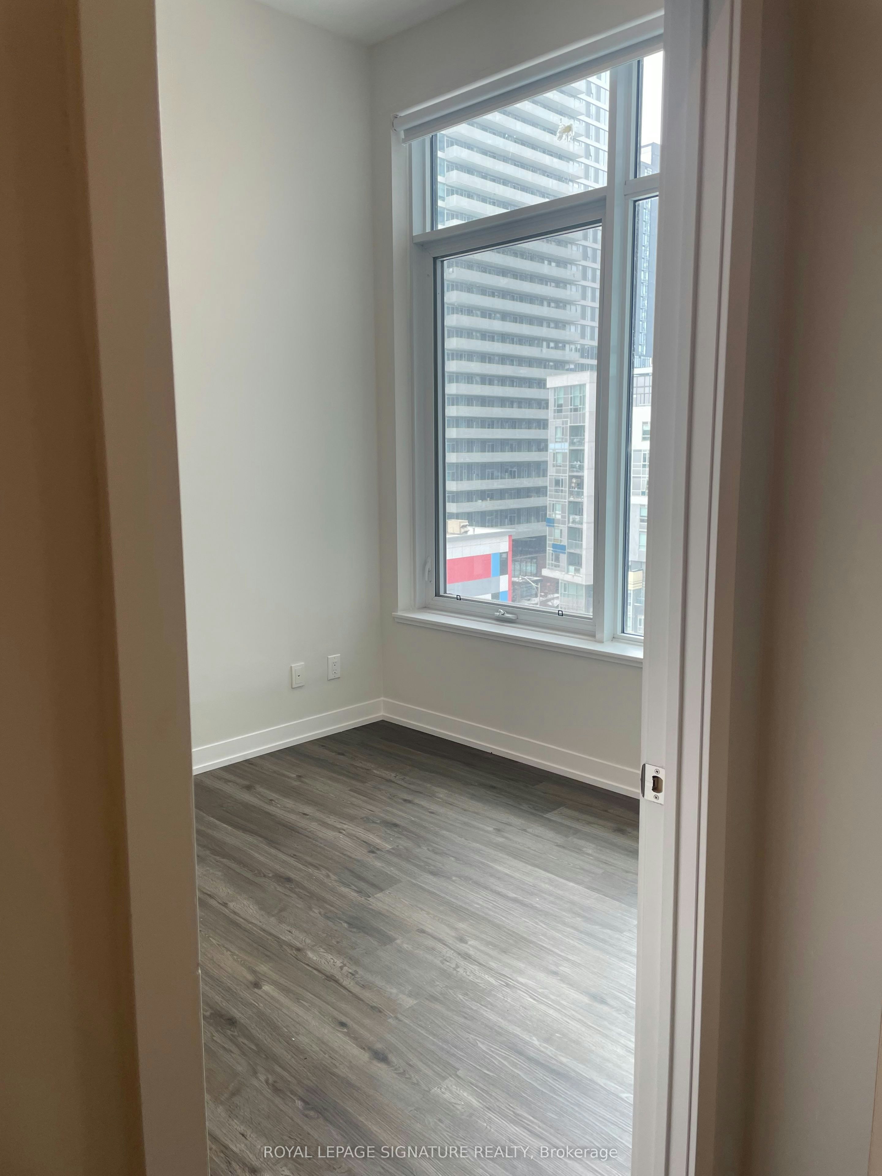 1504-25 Nicholas Avenue, Toronto, ON, M5A 0M9 - 4