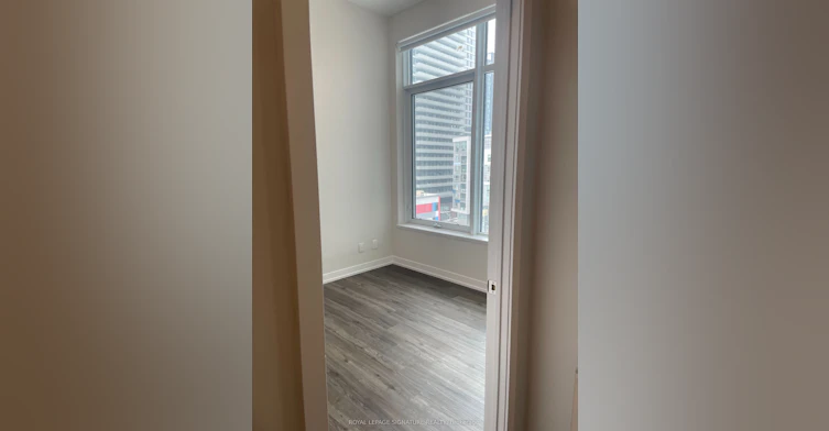 1504-25 Nicholas Avenue, Toronto, ON, M5A 0M9 - 4