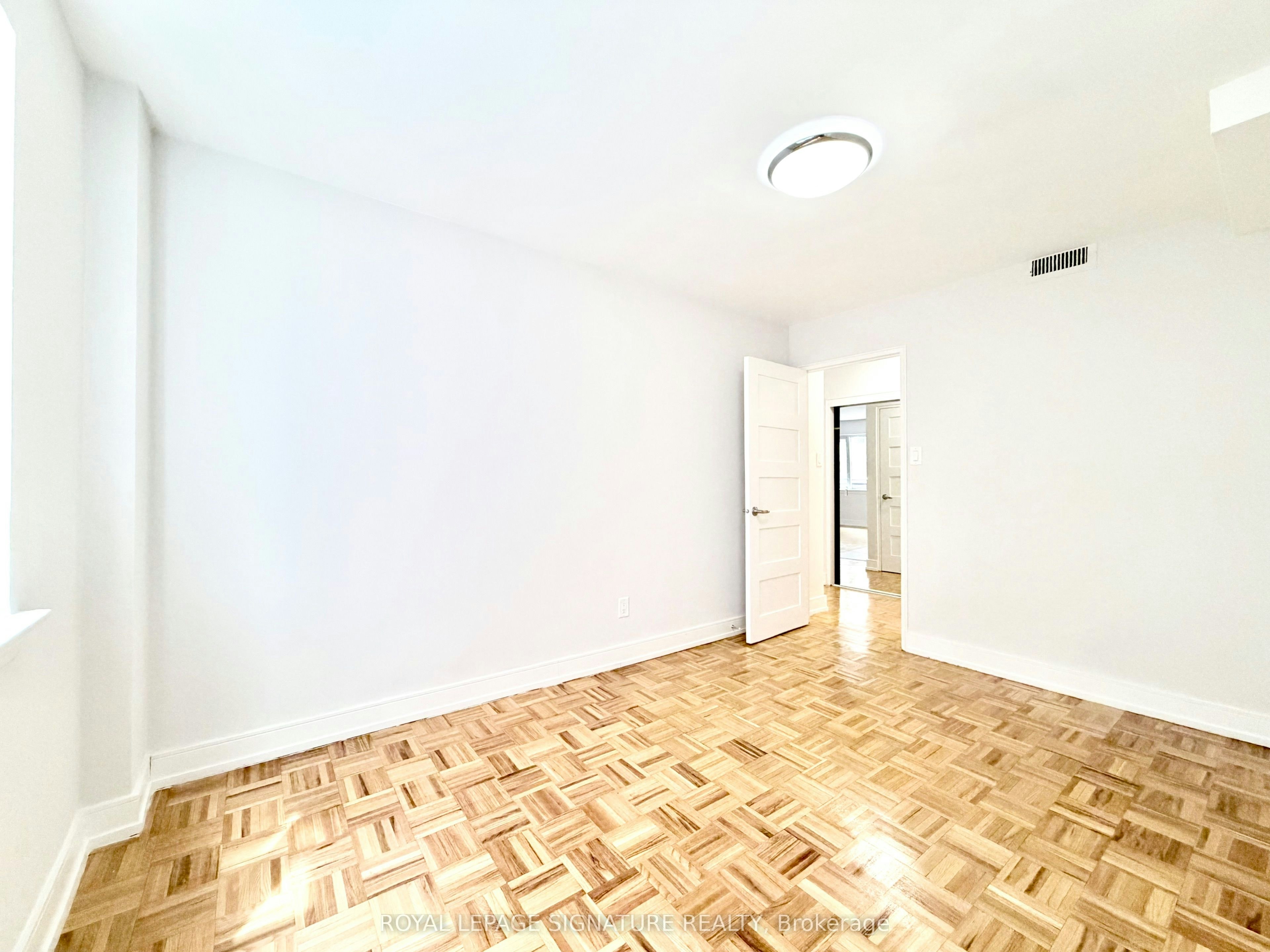 307-95 Lawton Boulevard, Toronto, ON, M4V 1Z8 - 12