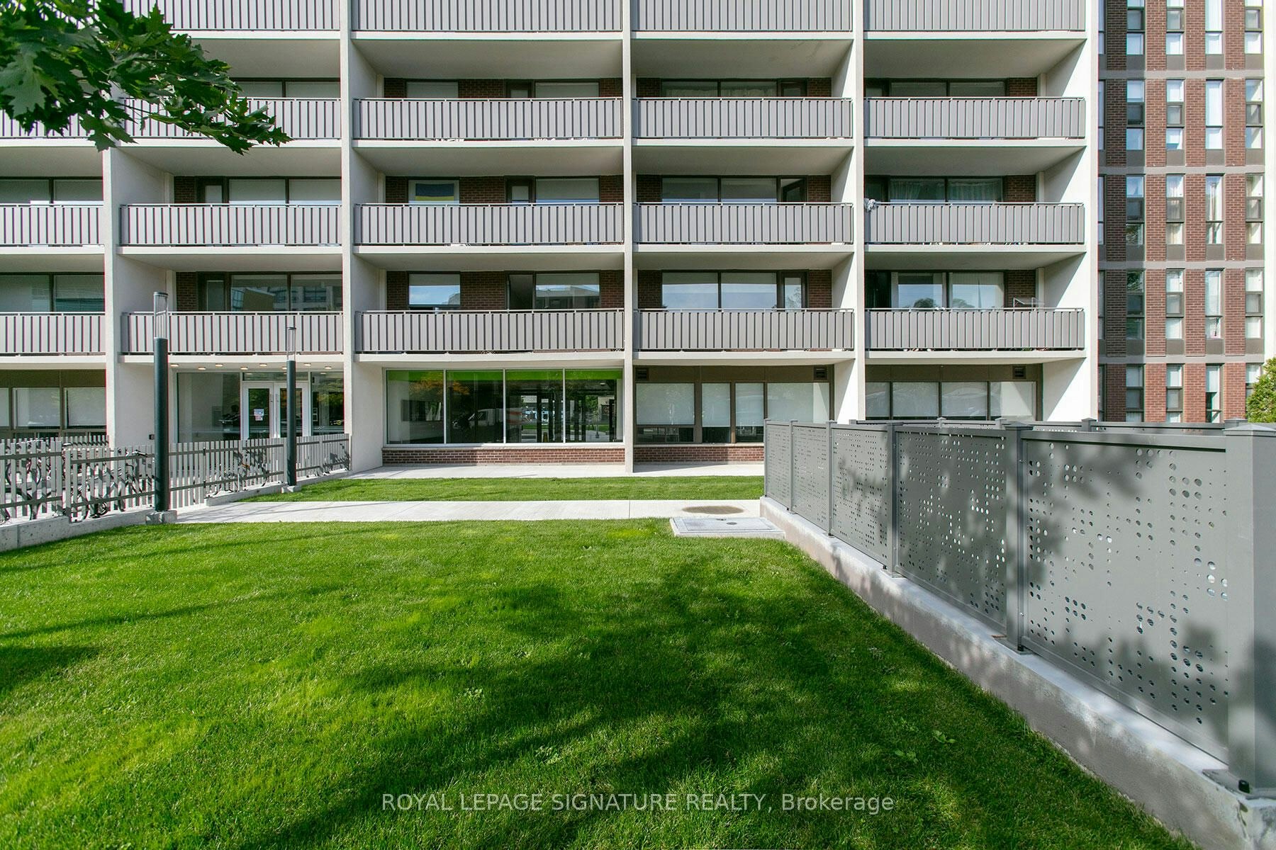 815-666 Spadina Avenue, Toronto, ON, M5S 2H8 - 13