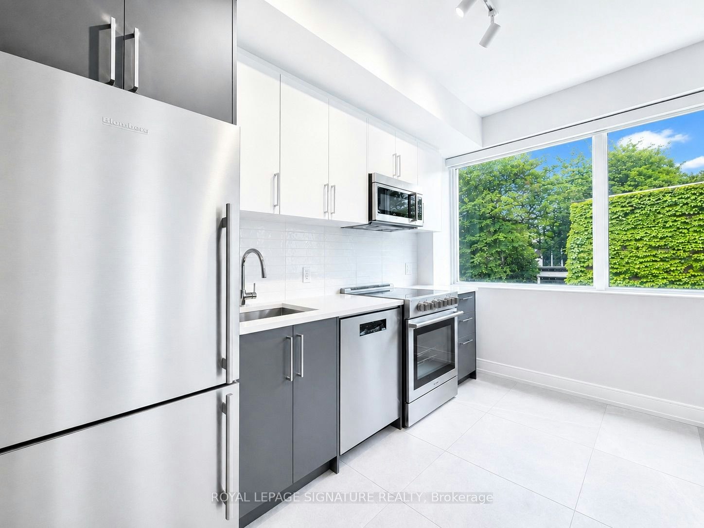 204-664 Spadina Avenue, Toronto, ON, M5S 0G4 - 8