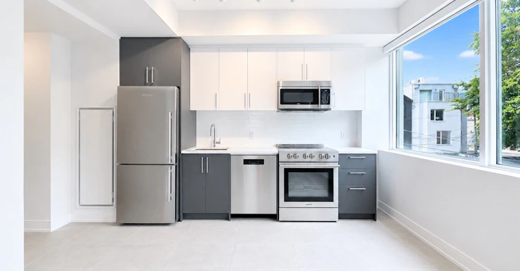 204-664 Spadina Avenue, Toronto, ON, M5S 0G4 - 5