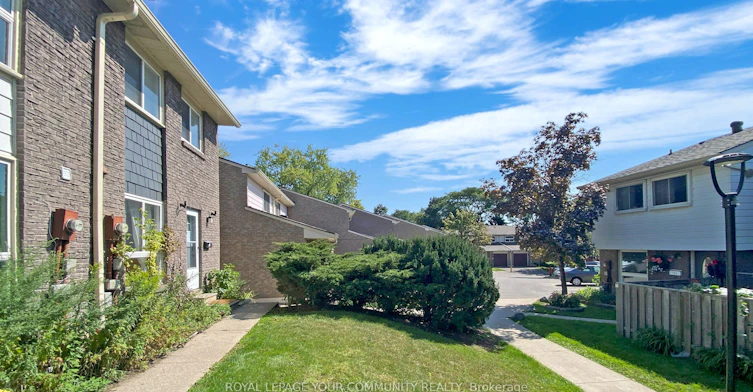 123 Rock Fern Way, Toronto, ON, M2J 4N3 - 2