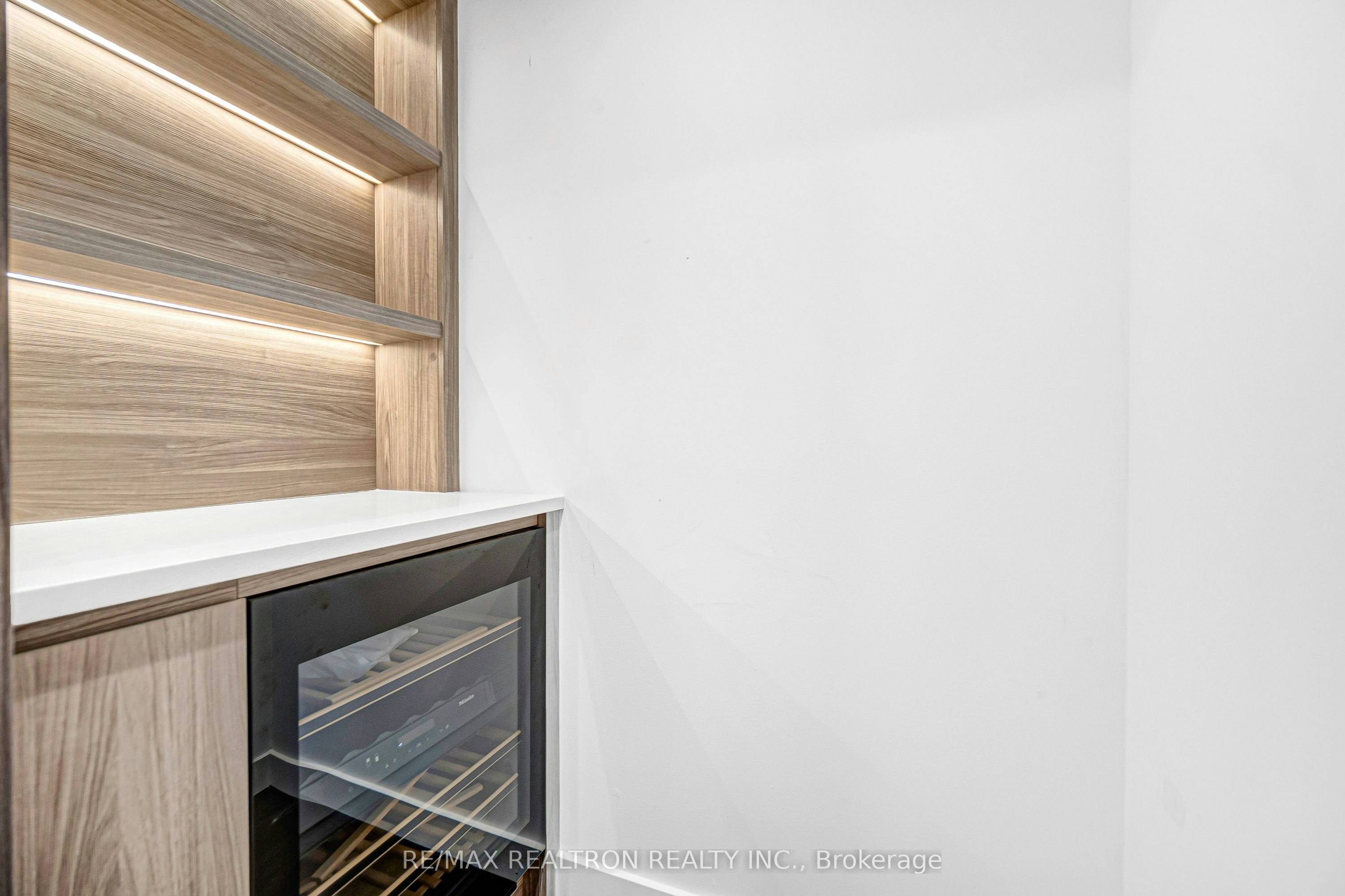 1705-68 Esther Shiner Boulevard, Toronto, ON, M2K 0J6 - 9