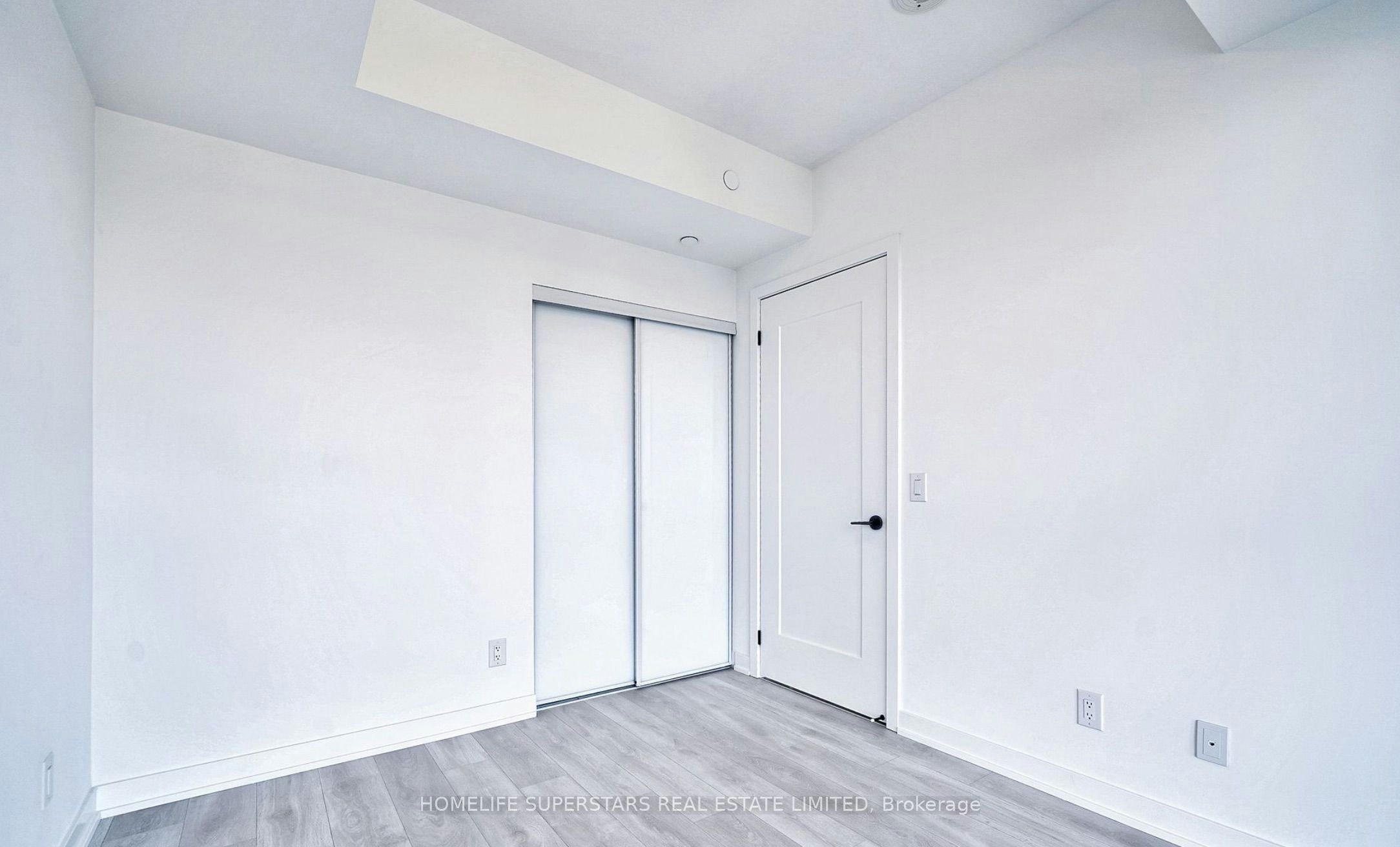 1611-5 Defries Street, Toronto, ON, M5A 0W7 - 11