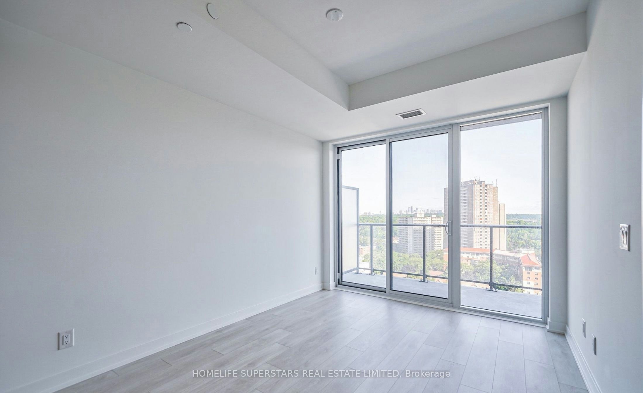 1611-5 Defries Street, Toronto, ON, M5A 0W7 - 5