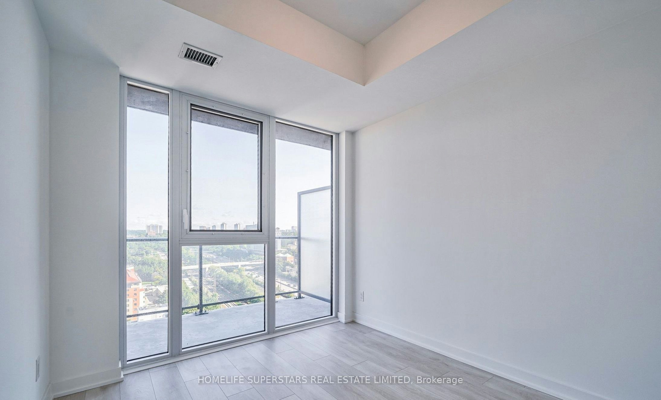 1611-5 Defries Street, Toronto, ON, M5A 0W7 - 9