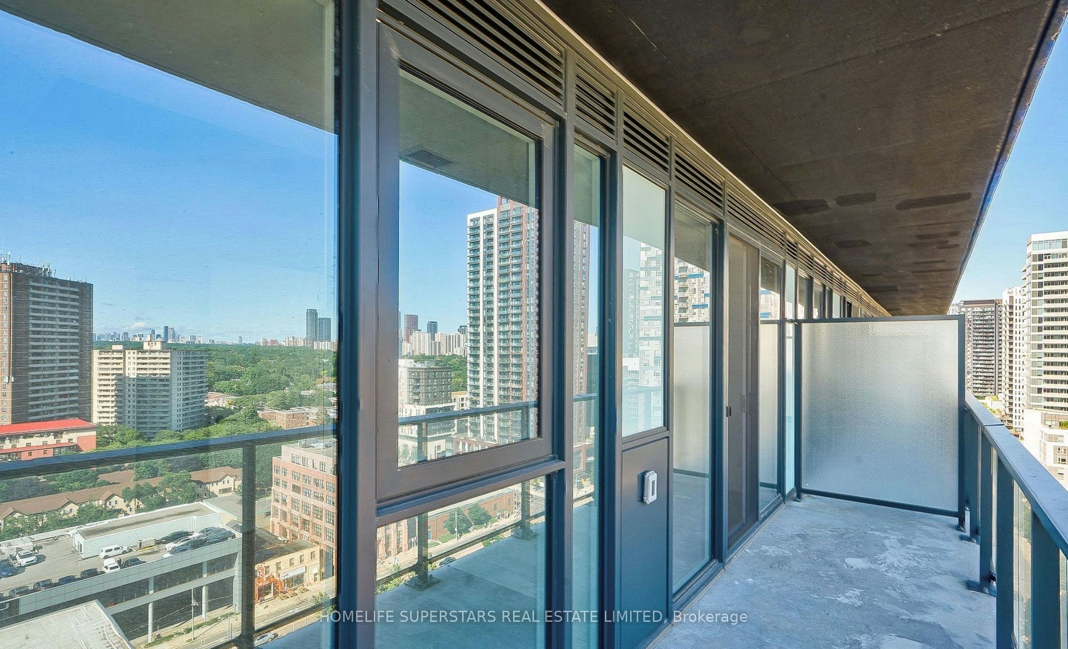 1611-5 Defries Street, Toronto, ON, M5A 0W7 - 16