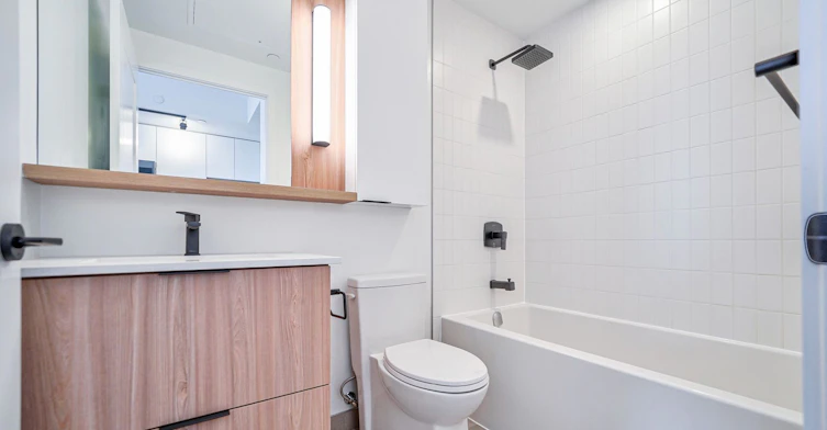 1611-5 Defries Street, Toronto, ON, M5A 0W7 - 4
