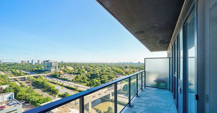 1611-5 Defries Street, Toronto, ON, M5A 0W7 - 13