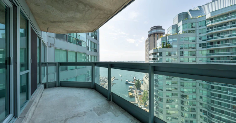 2113-10 Yonge Street, Toronto, ON, M5E 1R4 - 23