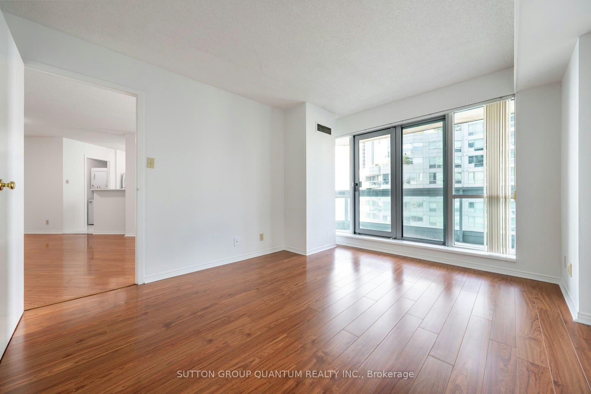 2113-10 Yonge Street, Toronto, ON, M5E 1R4 - 12