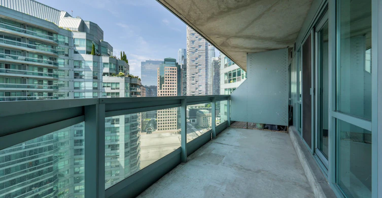 2113-10 Yonge Street, Toronto, ON, M5E 1R4 - 22
