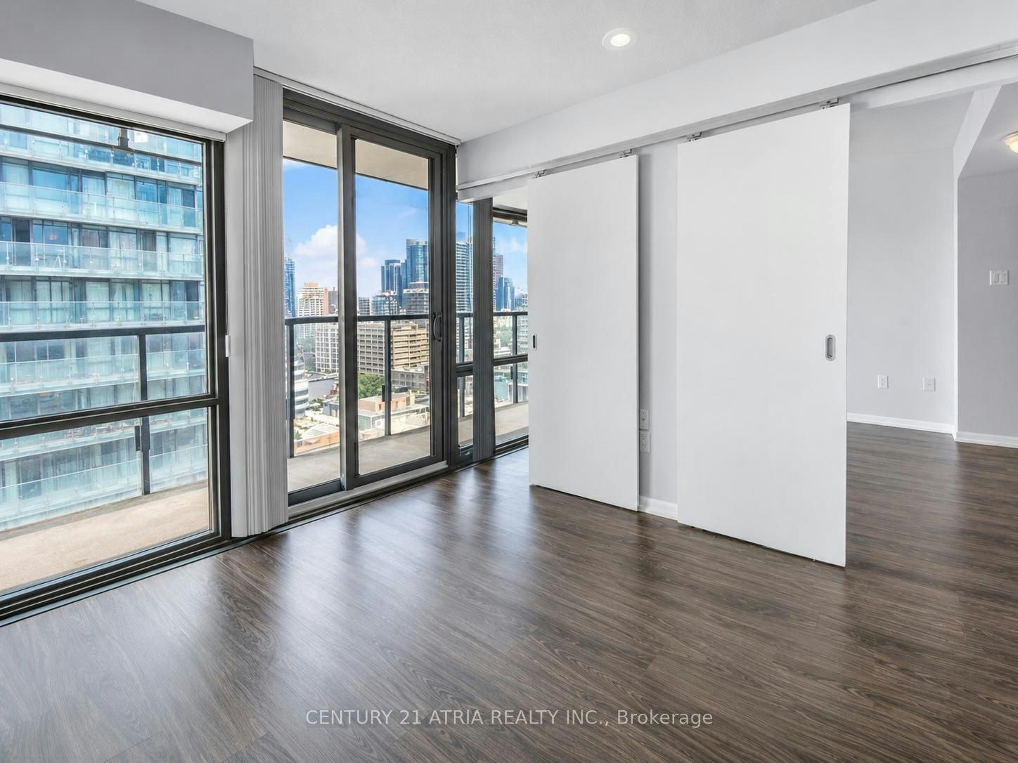 1910-38 Grenville Street, Toronto, ON, M4Y 1A5 - 3
