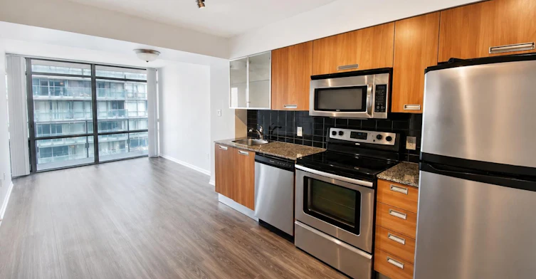 1910-38 Grenville Street, Toronto, ON, M4Y 1A5 - 2
