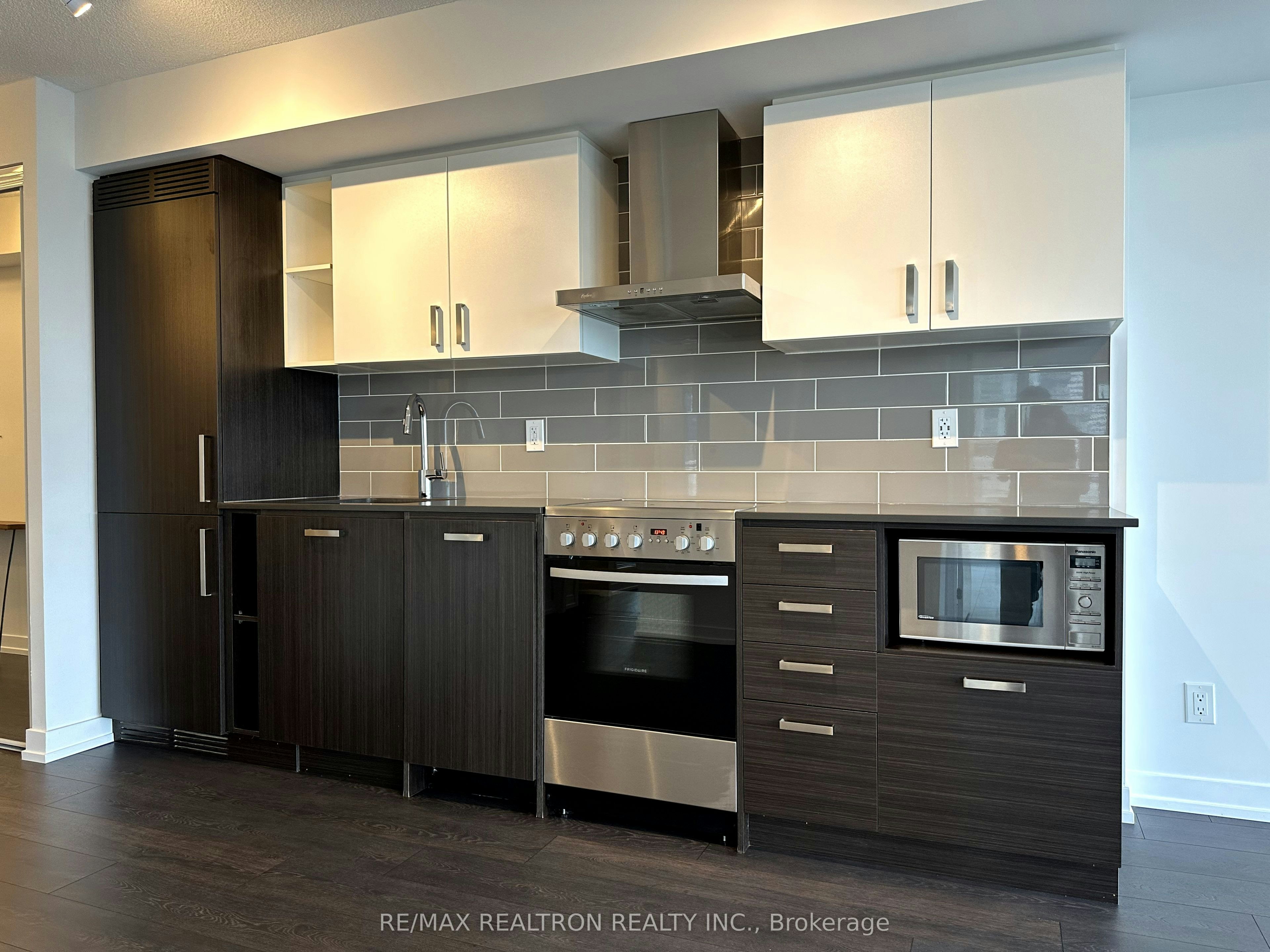2008-125 Redpath Avenue, Toronto, ON, M4S 0B5 - 8