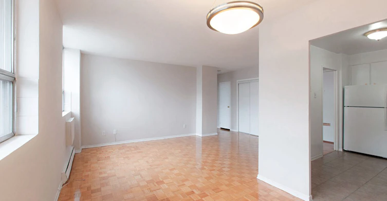 203-525 Eglinton Avenue E, Toronto, ON, M4P 1N5 - 4