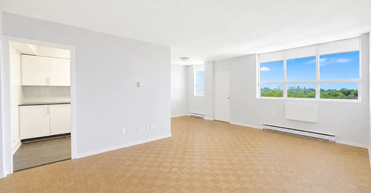 804-525 Eglinton Avenue E, Toronto, ON, M4P 1N5