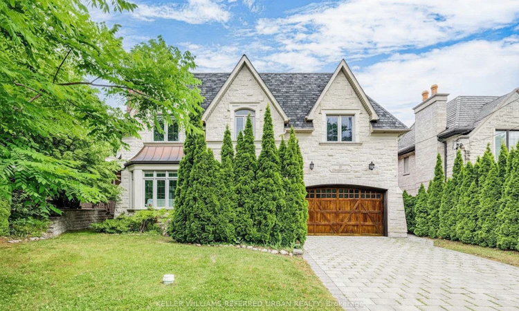 60 Hawksbury Drive