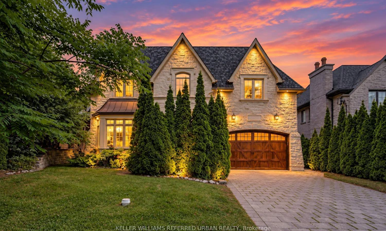 60 Hawksbury Drive