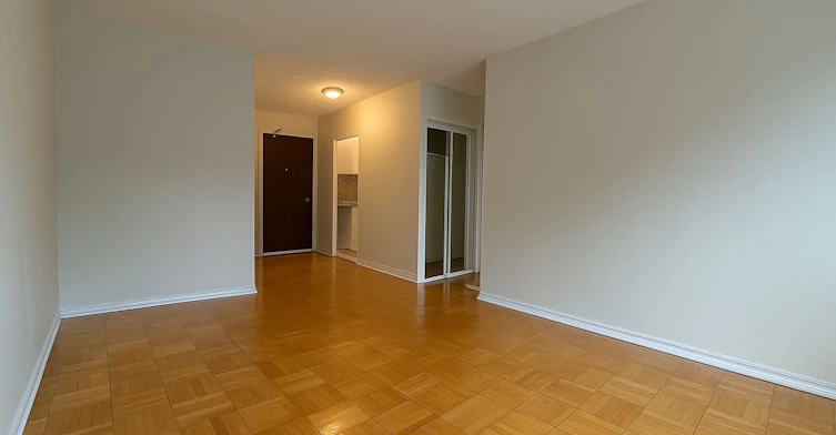 107-990 Avenue Road, Toronto, ON, M5P 2K8