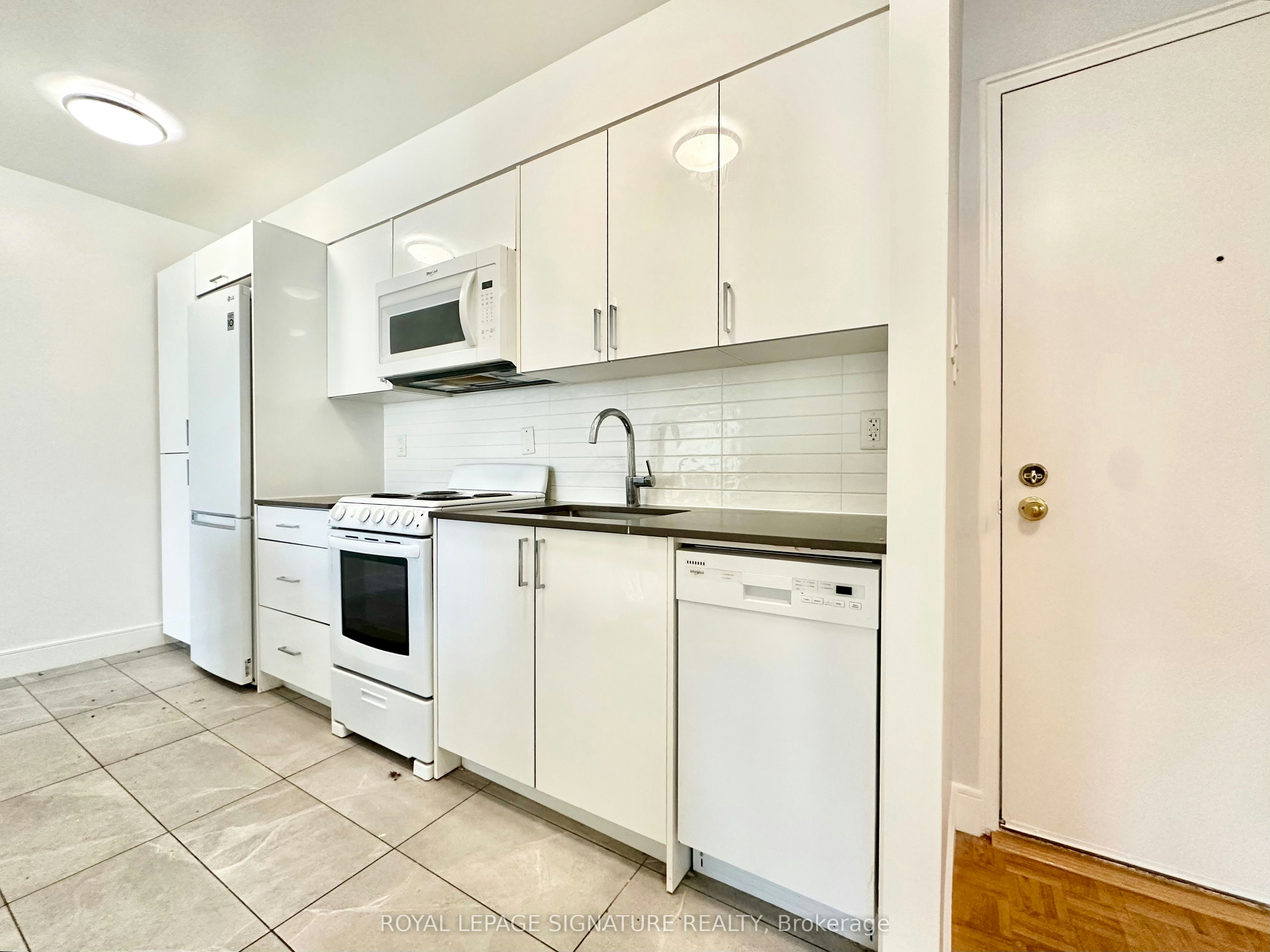 108-990 Avenue Road, Toronto, ON, M5P 2K8 - 4