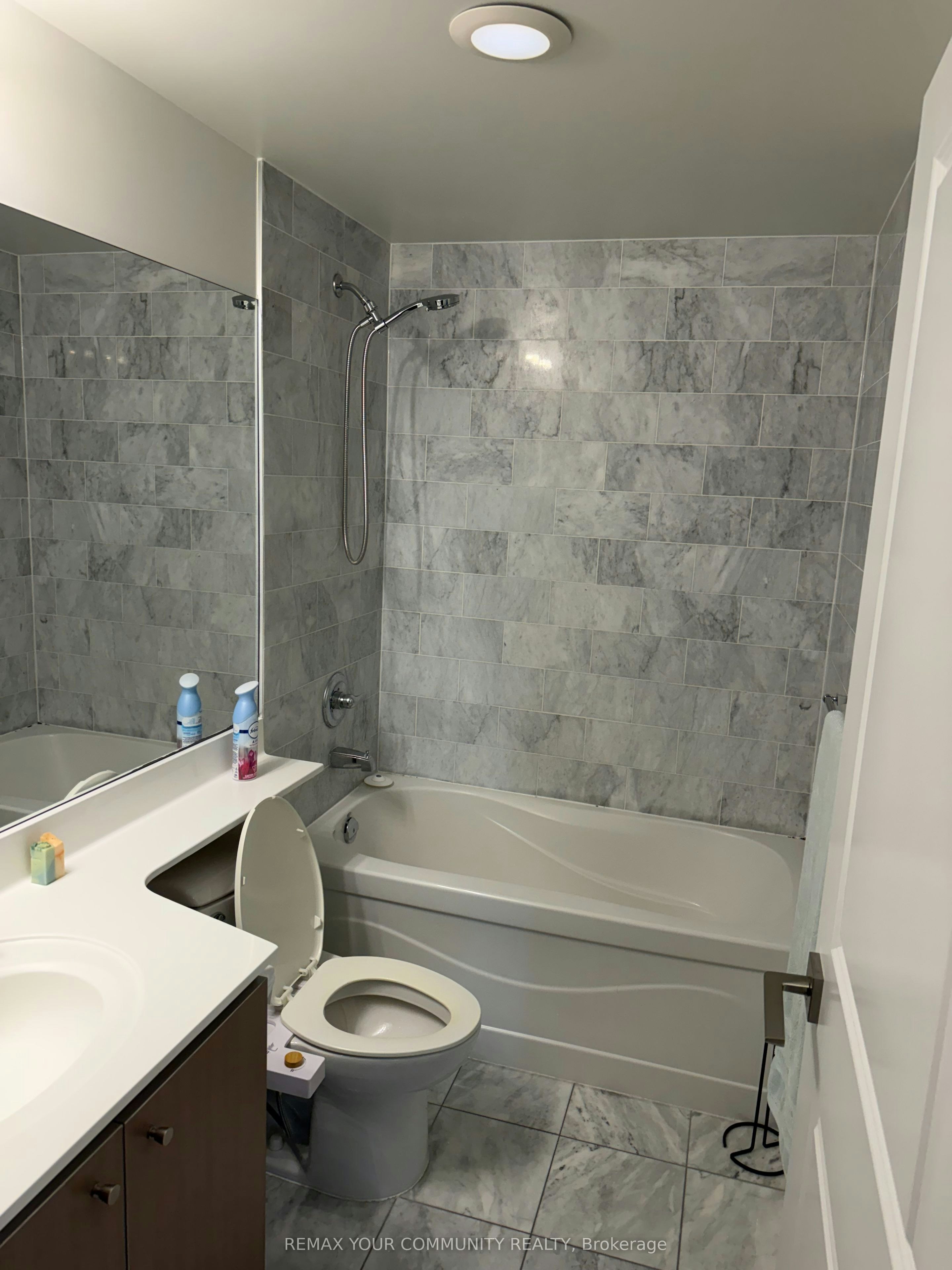 2907-1 Scott Street, Toronto, ON, M5E 1A1 - 14