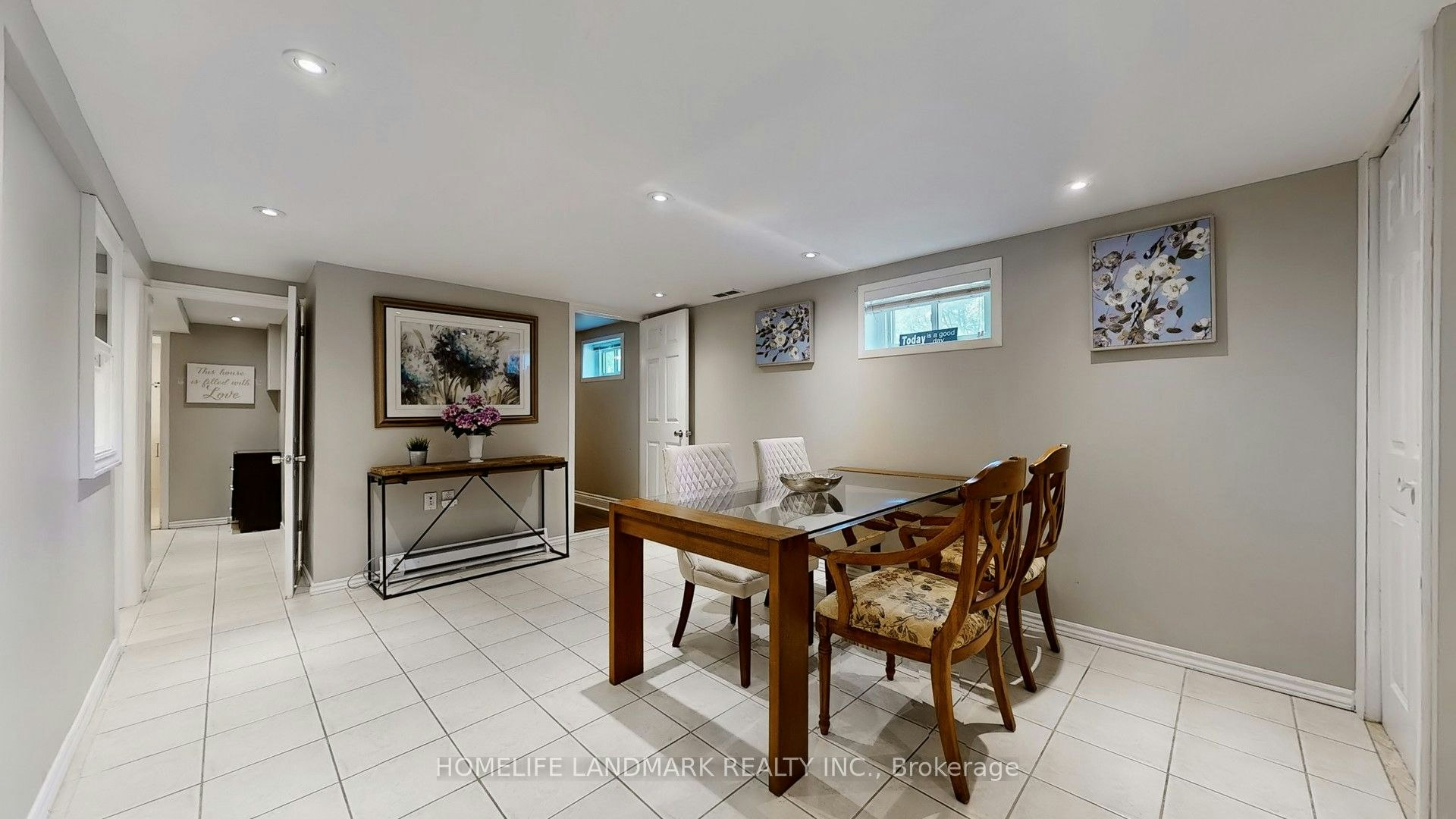 30 Paperbirch Drive, Toronto, ON, M3C 2E7 - 18