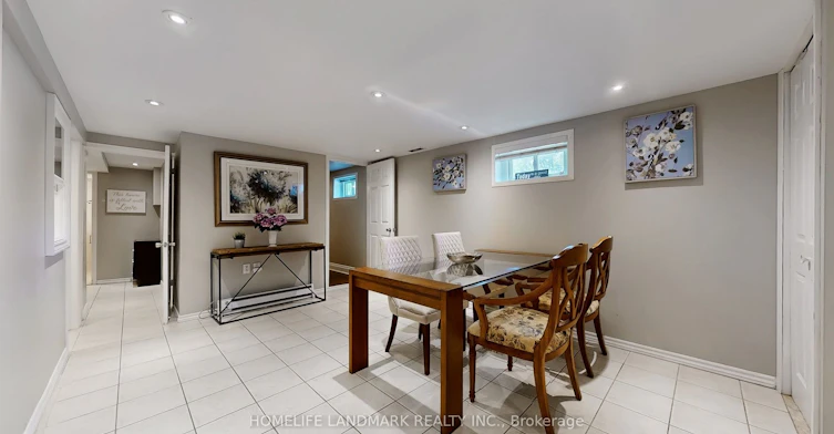 30 Paperbirch Drive, Toronto, ON, M3C 2E7 - 18