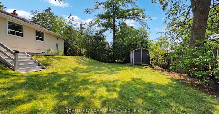 30 Paperbirch Drive, Toronto, ON, M3C 2E7 - 24