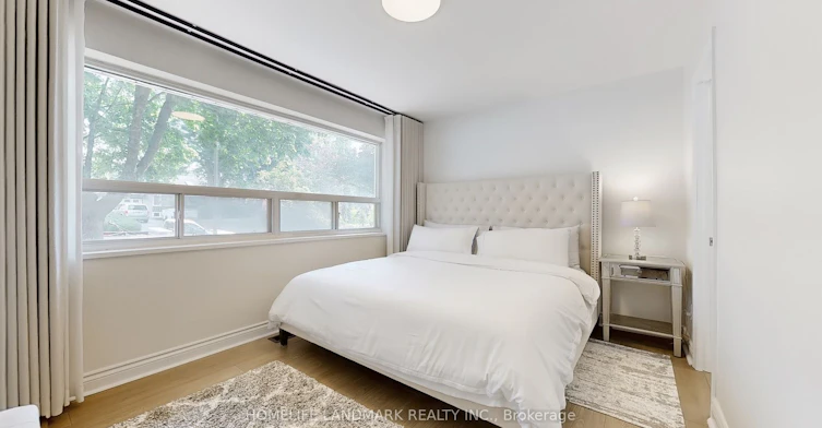 30 Paperbirch Drive, Toronto, ON, M3C 2E7 - 10