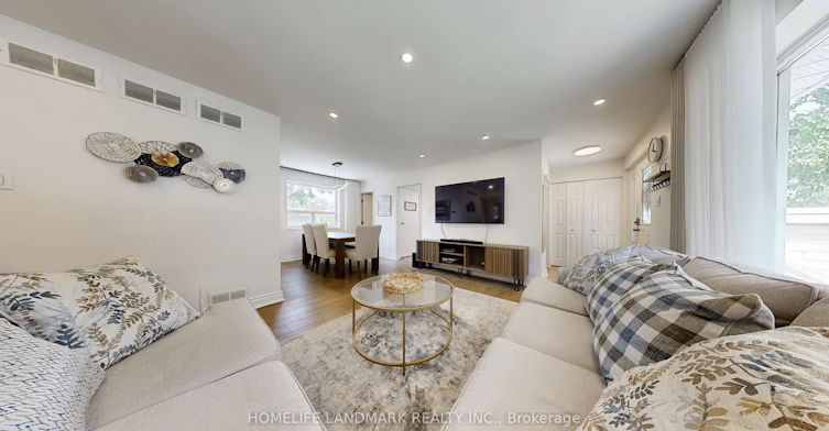 30 Paperbirch Drive, Toronto, ON, M3C 2E7 - 4