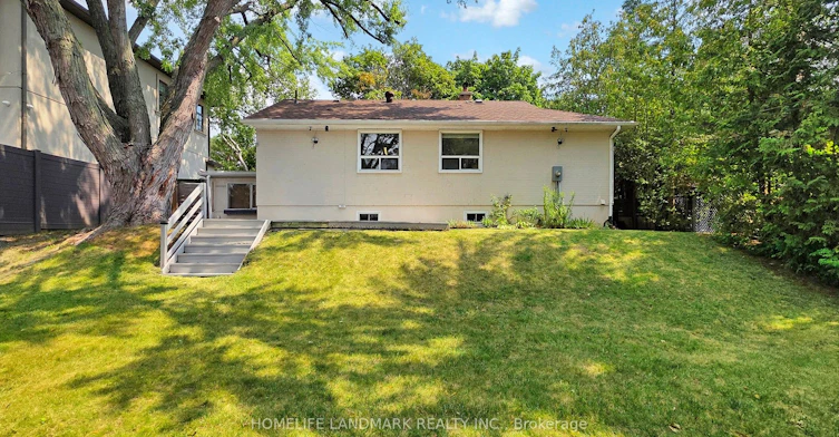 30 Paperbirch Drive, Toronto, ON, M3C 2E7 - 23