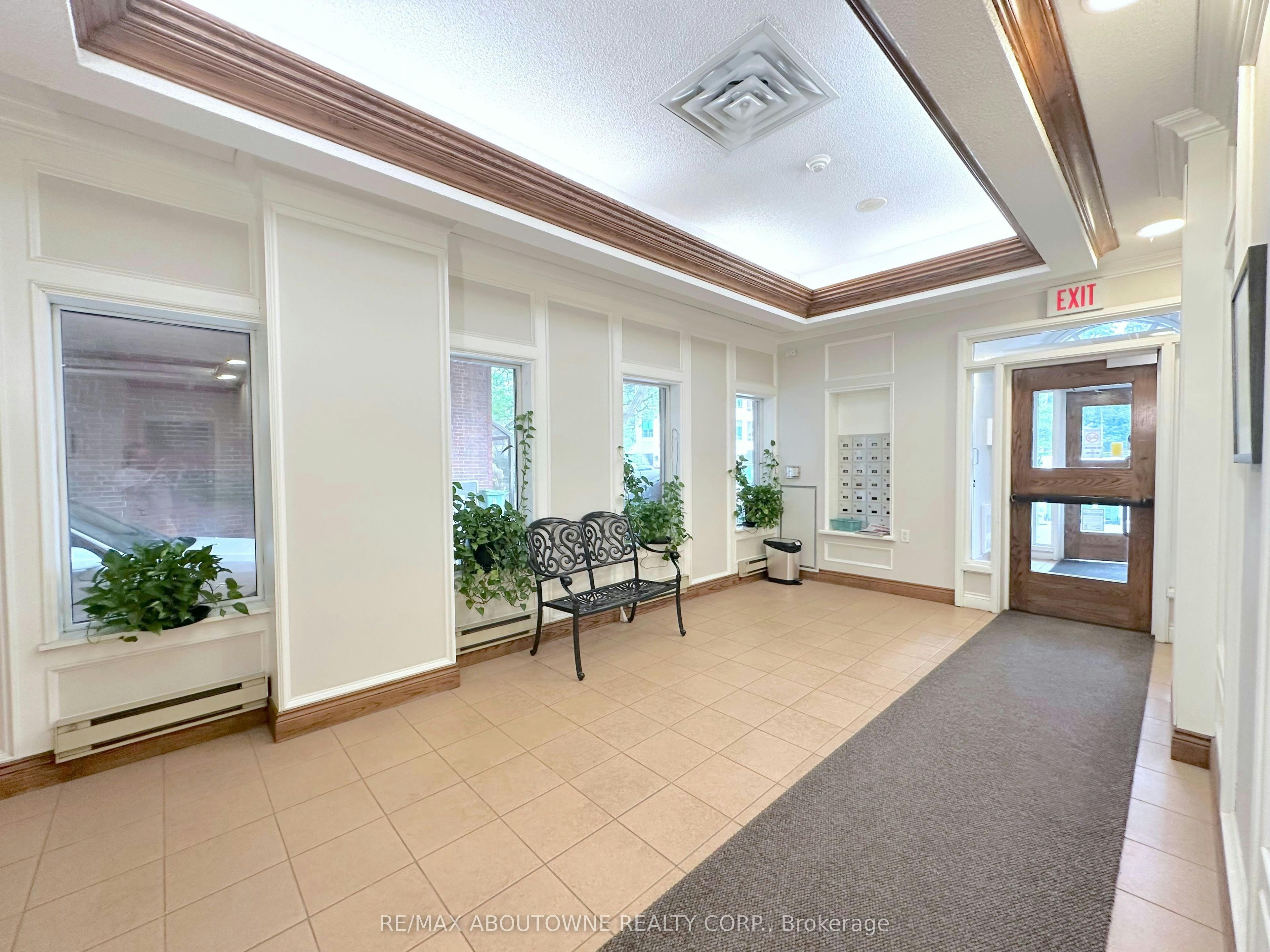 205-268 Merton Street, Toronto, ON, M4S 1A9 - 2