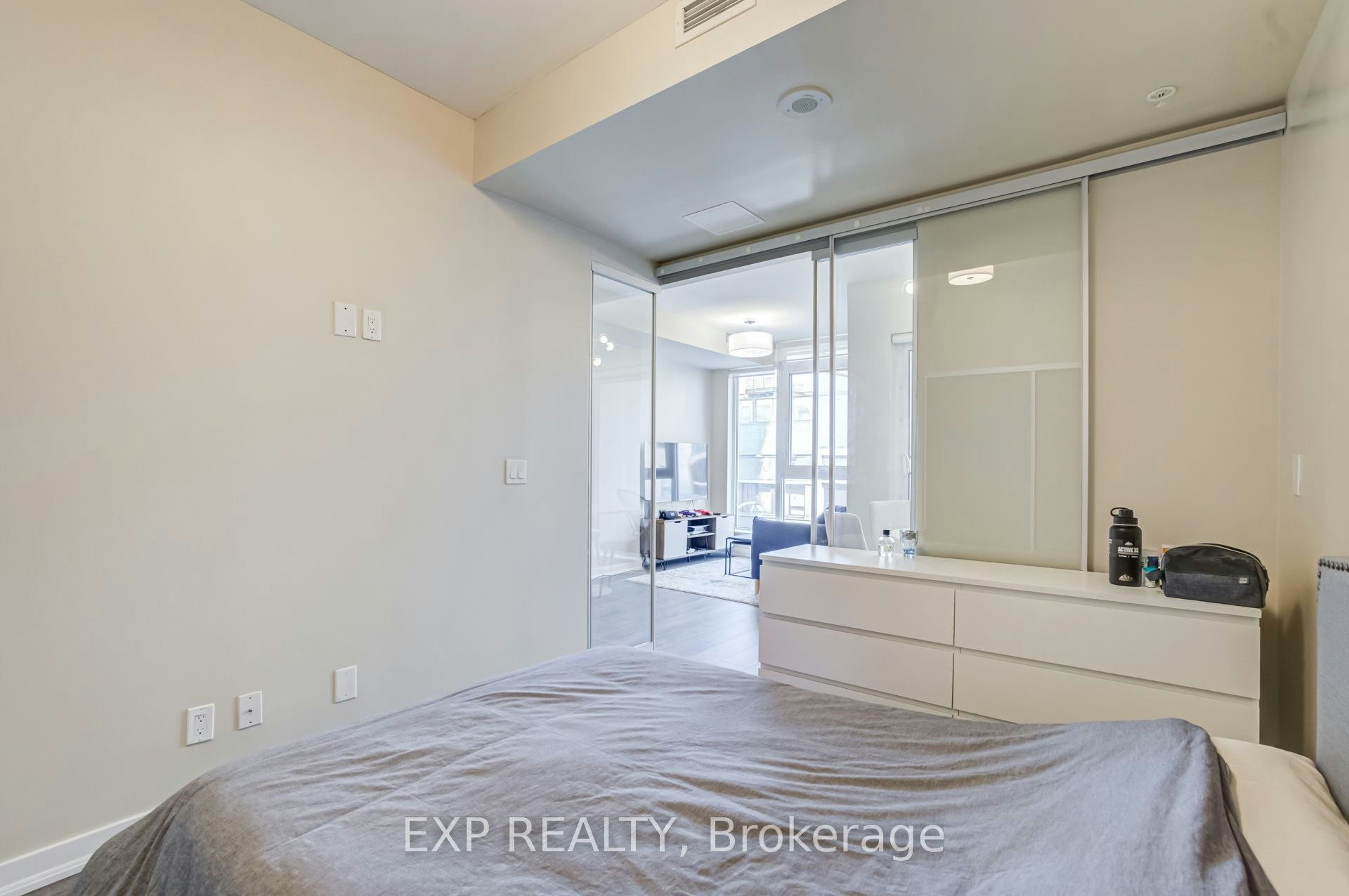 303-199 Richmond Street W, Toronto, ON, M5V 0H4 - 26