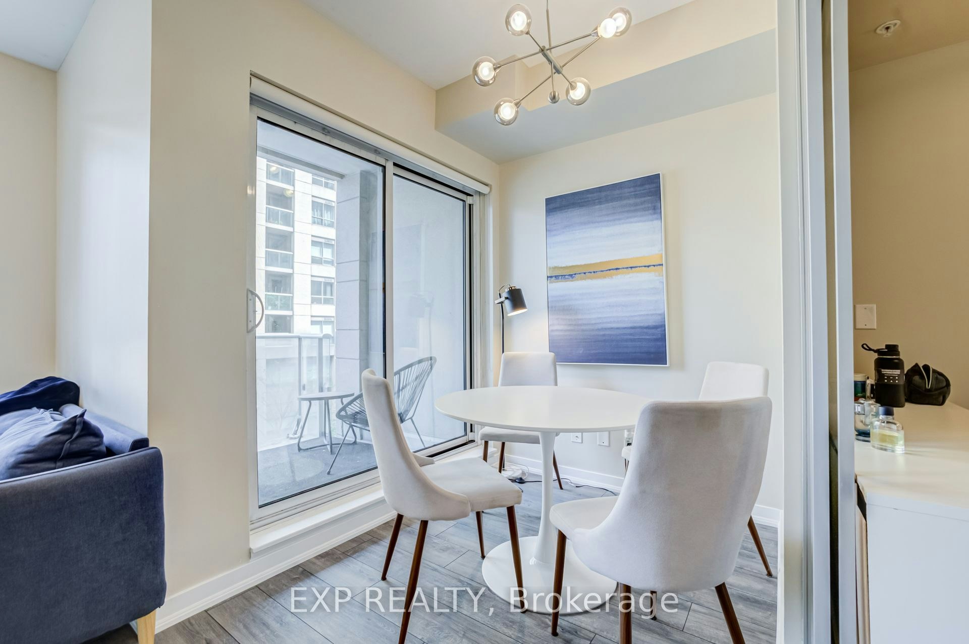303-199 Richmond Street W, Toronto, ON, M5V 0H4 - 23