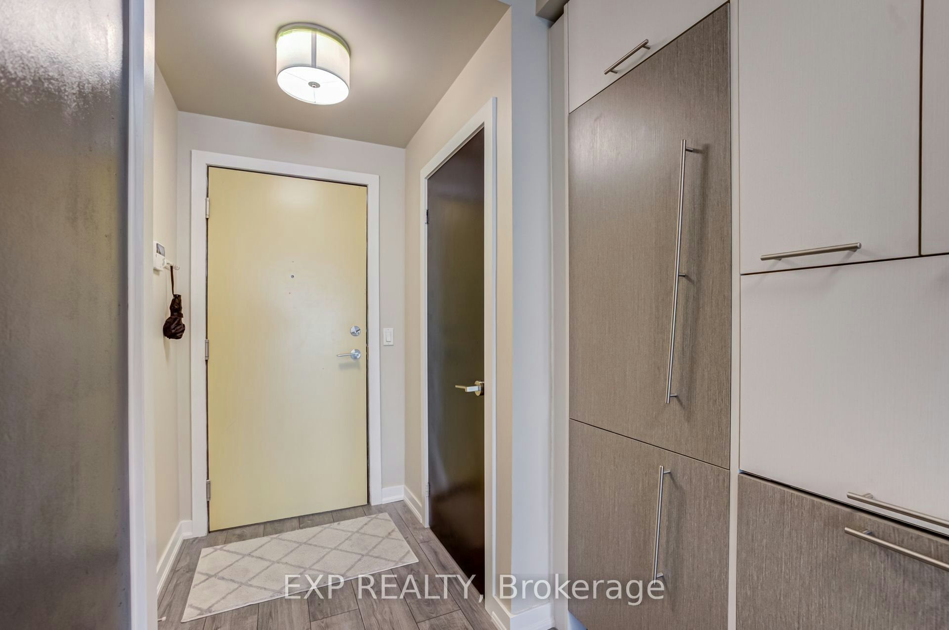 303-199 Richmond Street W, Toronto, ON, M5V 0H4 - 9