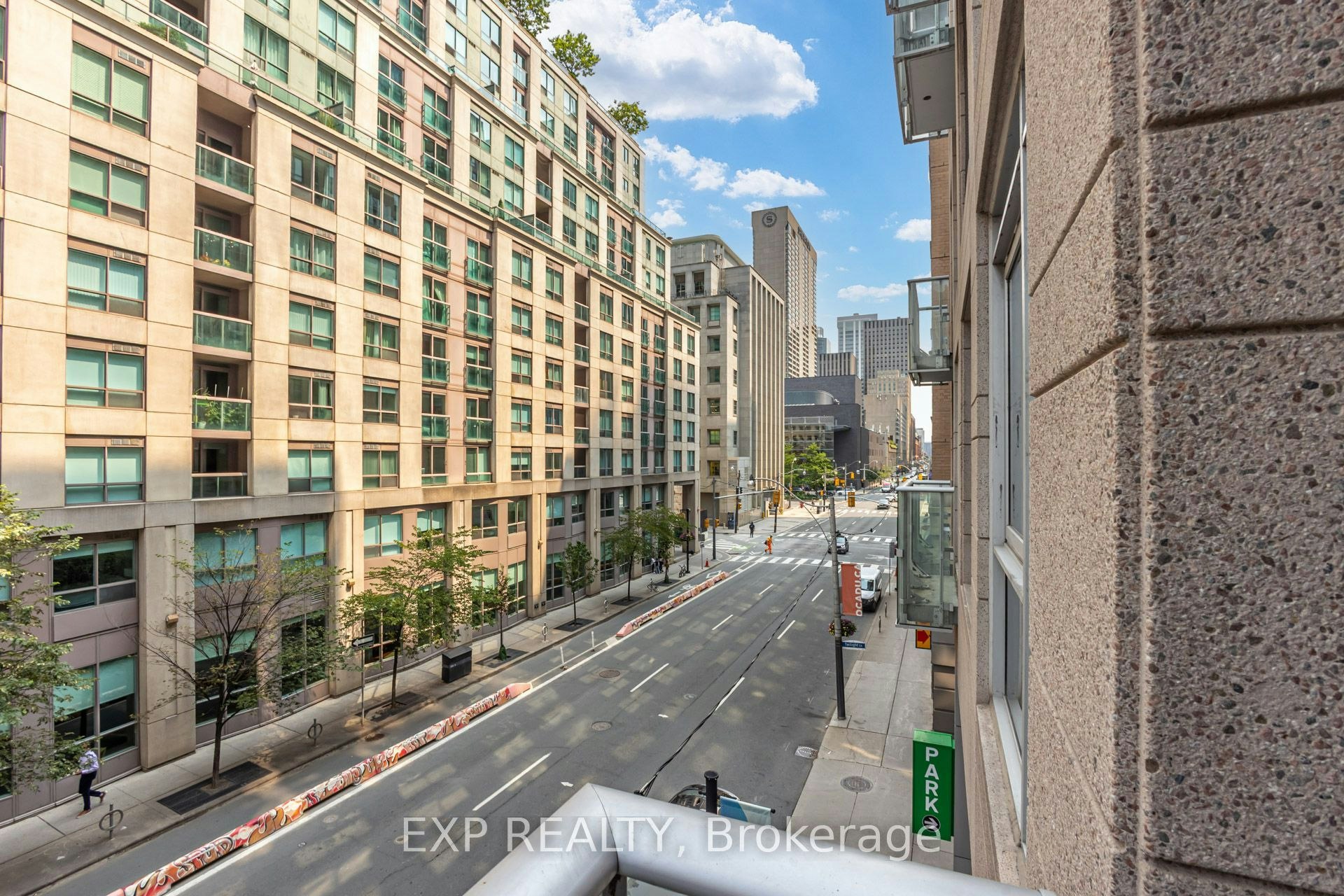 303-199 Richmond Street W, Toronto, ON, M5V 0H4 - 35