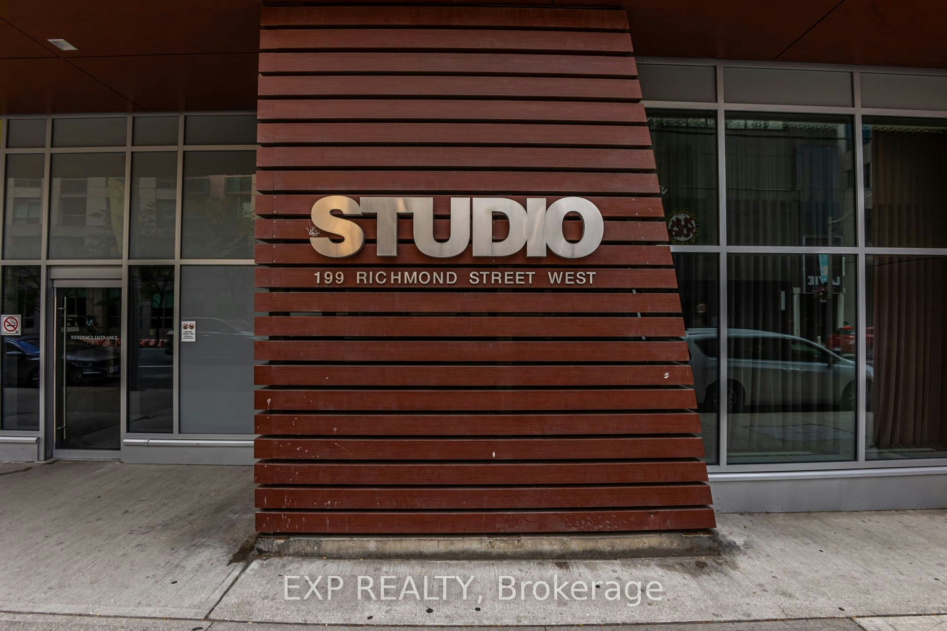 303-199 Richmond Street W, Toronto, ON, M5V 0H4 - 4