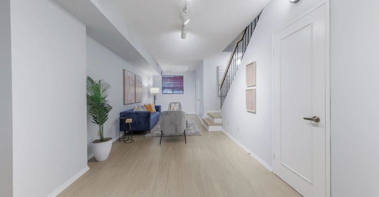 25 Dundonald Street, Toronto, ON, M4Y 1K3 - 20