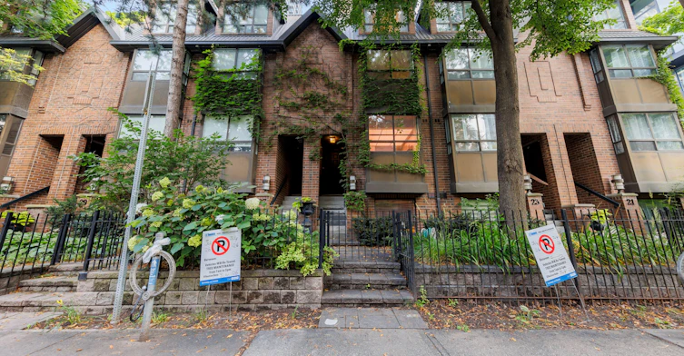 25 Dundonald Street, Toronto, ON, M4Y 1K3 - 28