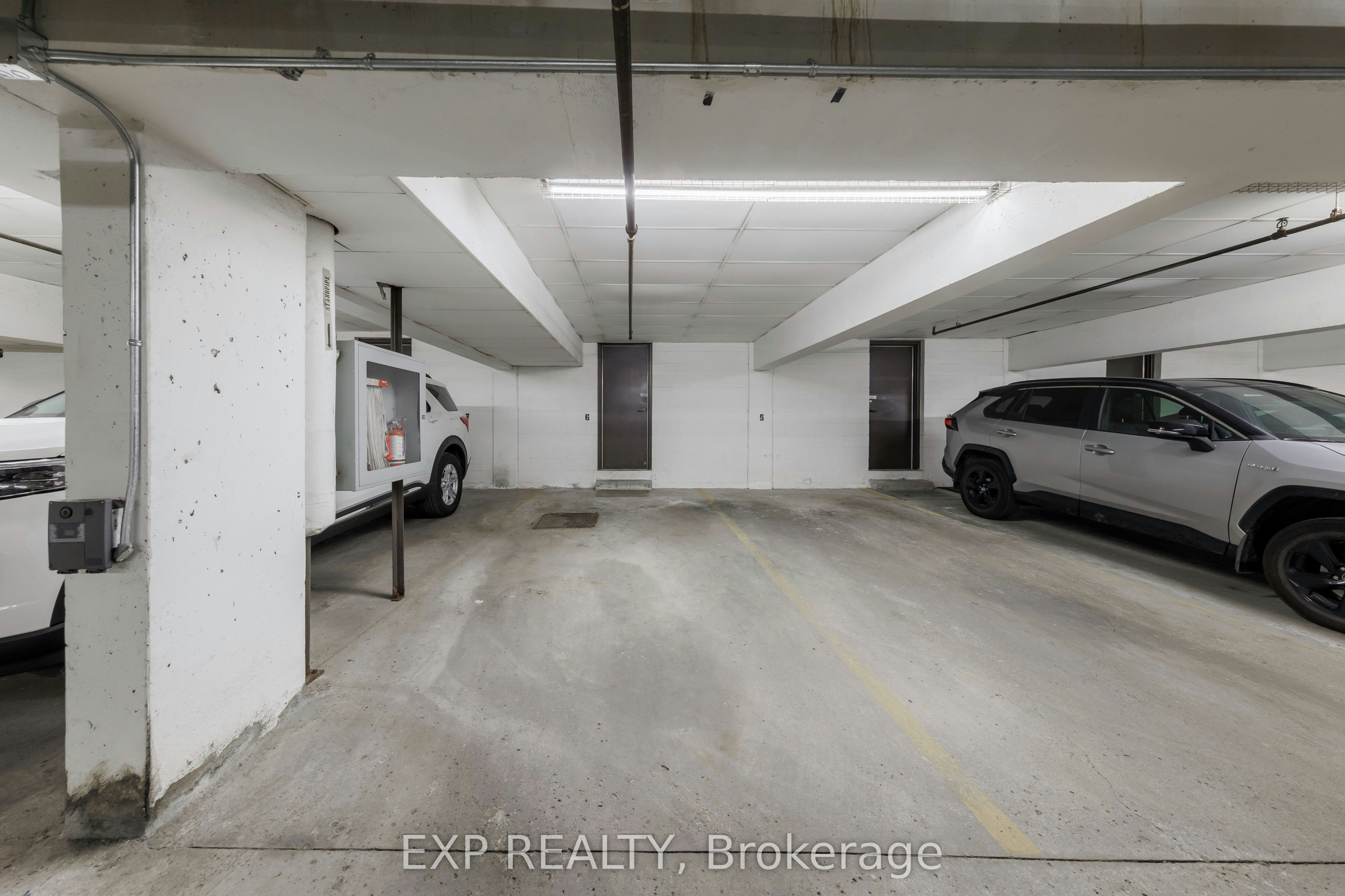 25 Dundonald Street, Toronto, ON, M4Y 1K3 - 26