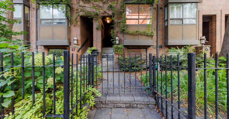 25 Dundonald Street, Toronto, ON, M4Y 1K3 - 2