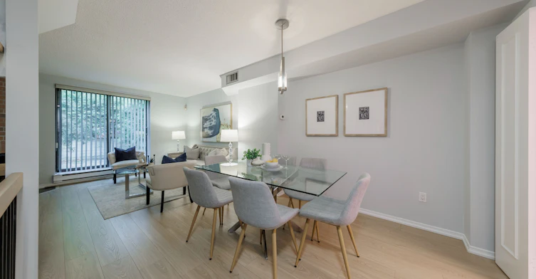25 Dundonald Street, Toronto, ON, M4Y 1K3
